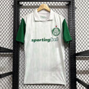 “Camisetas Oficiais do Palmeiras: Tradição em Branco e Verde”